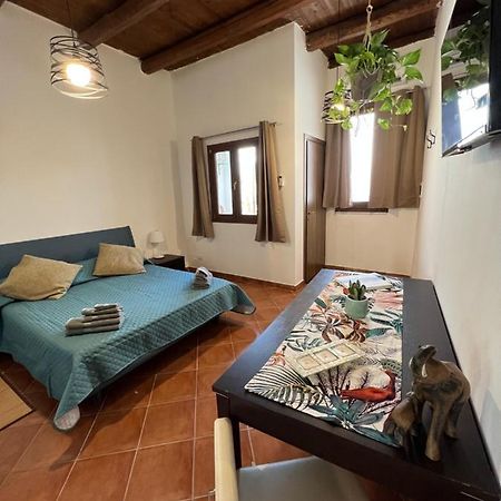 Vicolo Del Vento Stanza Scirocco Hotel ปาแลร์โม ภายนอก รูปภาพ
